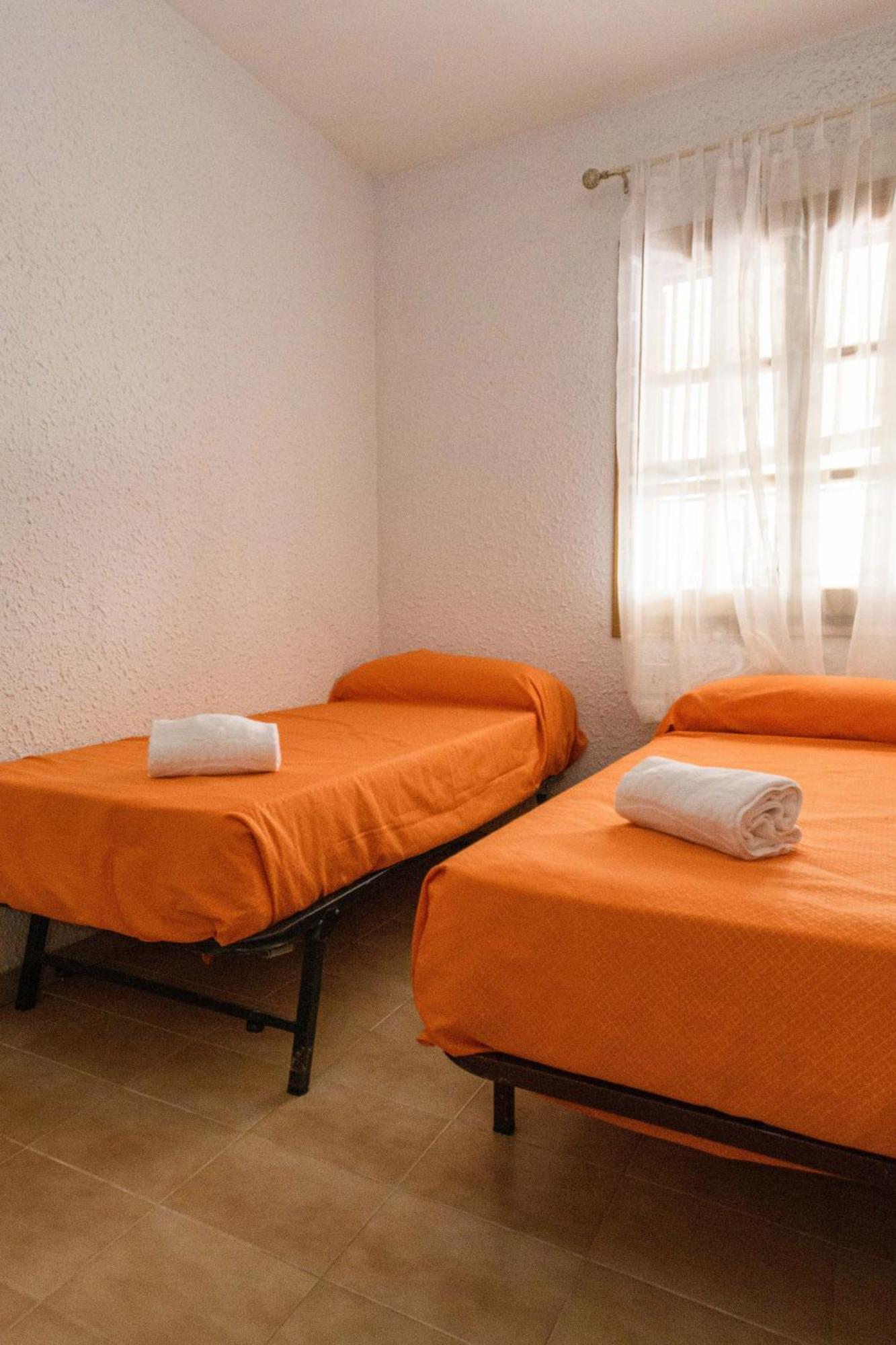 Apartmán Casas Blancas Parque Montroig Miami Playa Exteriér fotografie